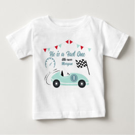 Zwei schnelle festliche blaue Rennwagen zum Geburt Baby T-shirt
