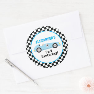 Zwei schnelle Rennwagen Blau Rennjunge Geburtstag Runder Aufkleber