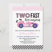 Zwei schnelle, rosa Rennwagen am zweiten Geburtsta Einladung (Vorderseite)