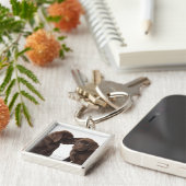 Zwei Schokolade Labrador retriever-Welpen Schlüsselanhänger (Seite)