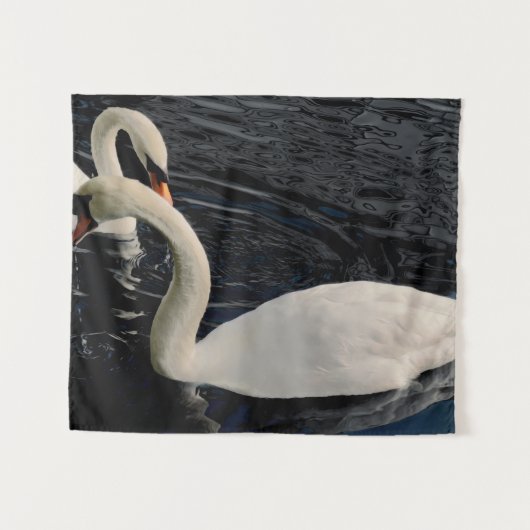 Zwei Schwäne am See Wandteppich (Vorderseite (Horizontal))