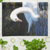 Zwei Schwäne und eine Ente Geschirrtuch (Gefaltet)