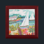 Zwei Segelboote Erinnerungskiste<br><div class="desc">Zwei Segelboote und Hütte II von Karen Fields. Zwei Segelboote schwimmen im Wasser,  umgeben von bunten Blume und Hütten.</div>