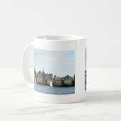 Zwei Segelboote gegen Manhattan Skyline Kaffeetasse (Vorderseite Links)