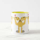 Zwei Seiten desselben Cartoon Kamel Zweifarbige Tasse (Mittel)
