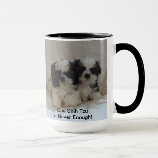 Zwei Shih Tzu Welpen-Tasse Tasse (Rechts)