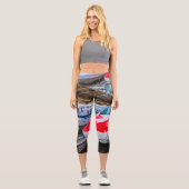 Zwei Shinkansen am Bahnhof Tokio Capri Leggings (Vorderseite)