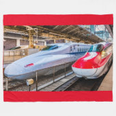 Zwei Shinkansen am Bahnhof Tokio Fleecedecke (Vorderseite (Horizontal))