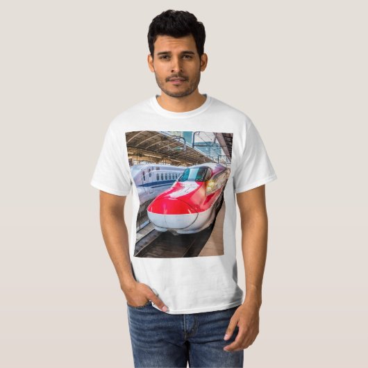Zwei Shinkansen am Bahnhof Tokio T-Shirt (Vorne ganz)