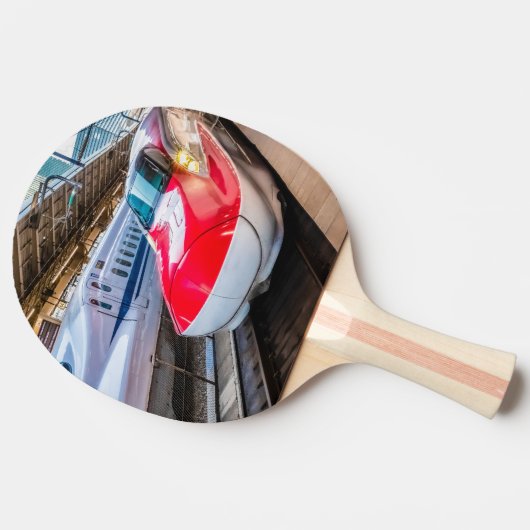 Zwei Shinkansen am Bahnhof Tokio Tischtennis Schläger (Seitenansicht)