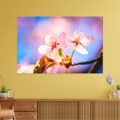 Zwei sonnenbeleuchtete Sakura-Blüten Leinwanddruck (Insitu (Wohnzimmer))
