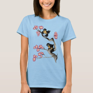Zwei Spatzen auf einem Niederlassungs-Shirt T-Shirt