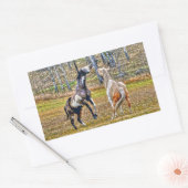 Zwei spielerische Pinto Paint Horses Equine Art De Rechteckiger Aufkleber (Umschlag)