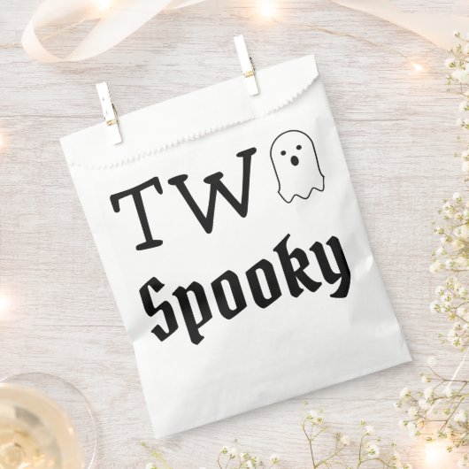Zwei Spooky 2. Geburtstag Geschenktütchen (Ausgeschnitten)
