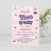 Zwei Spooky Halloween Girl 2. Geburtstag Einladung (Stehend Vorderseite)