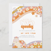 Zwei Spooky | Retro Groovy Boho Girls 1. Geburtsta Einladung (Vorderseite)