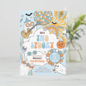 Zwei Spooky Retro Halloween Junge zum zweiten Gebu Einladung (Stehend Vorderseite)