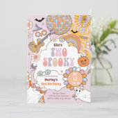 Zwei Spooky Retro Halloween Mädchen am zweiten Geb Einladung (Stehend Vorderseite)