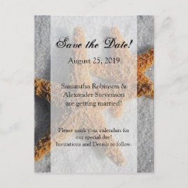 Zwei Starfish & Sand, Beach Wedding Save the Date Ankündigungspostkarte