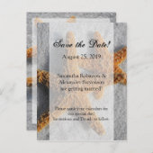 Zwei Starfish & Sand, Beach Wedding Save the Date Ankündigungspostkarte (Vorne/Hinten)