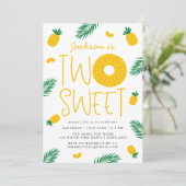 Zwei süße Ananas 2. Geburtstag Party Einladung (Stehend Vorderseite)