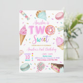 Zwei süße Dessert Donut Geburtstag Einladung (Stehend Vorderseite)
