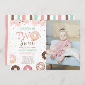 Zwei süße Donut 2. Geburtstag Weißes Foto Einladung (Vorne/Hinten)