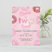 Zwei süße Donuts Mädchen zweiten 2. Geburtstag ein Einladung (Stehend Vorderseite)