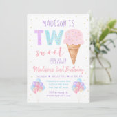 Zwei süße Eiscreme Regenbogen Geburtstag Einladung (Stehend Vorderseite)