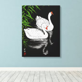Zwei Swans auf einem Pool - Weiß auf schwarzem Hin Leinwanddruck (Insitu (Holzboden))