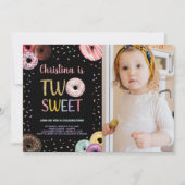 Zwei Sweet Colors Foto Donut Birthday Einladung (Vorderseite)