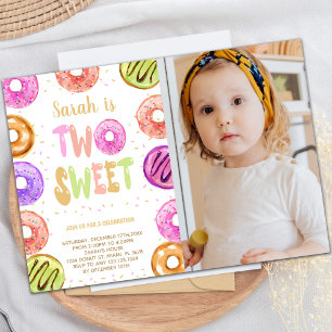 Zwei Sweet Donut zum Geburtstag Einladungen mit Fo