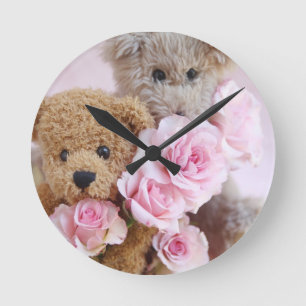 zwei Teddybären mit Rose-Uhr Runde Wanduhr
