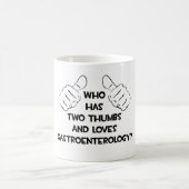 Zwei Thumbs und Lieben Gastroenterologie Kaffeetasse (Mittel)
