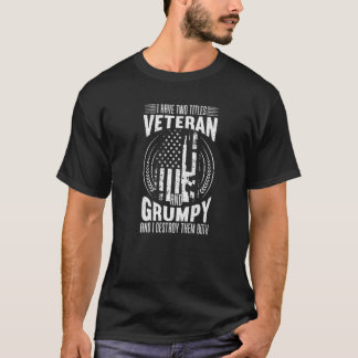 Zwei Titel Veteran & Mürrisch USA-Flagge Stolz Ame T-Shirt