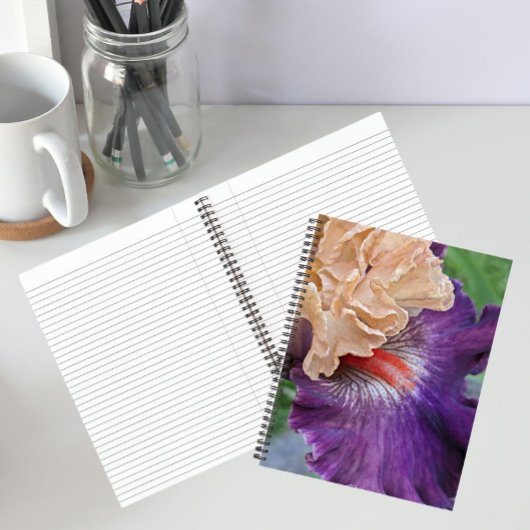 Zwei-Tone-Bartete Iris Bloom Floral Notizblock