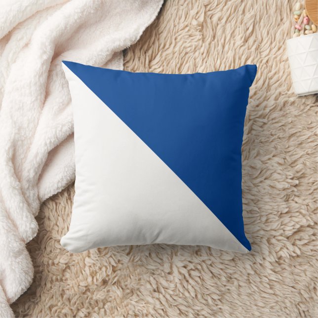 Zwei Tone Diagonal Royal Blue Throw Kissen (Decke)