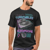 Zwei Turntable und ein T - Shirt der (Vorderseite)