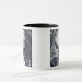 Zwei Typhoon-Systeme nähern sich dem Fernen Osten Tasse (Zentrum)