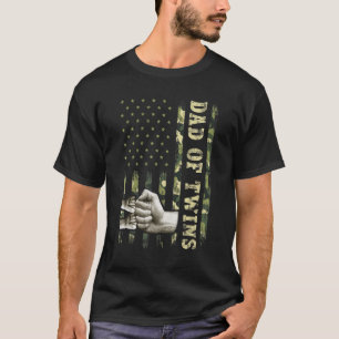 Zwei Vater Männer verfechten amerikanischen Flagge T-Shirt