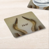 Zwei verwitterte Heronenküste mit Initialen Rechteckiger Pappuntersetzer (angewinkelt)