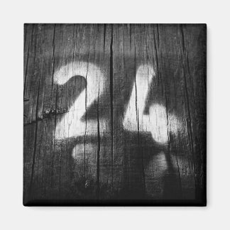 zwei vier Stellen Magnet