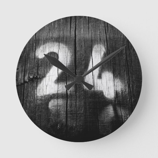 zwei vier Stellen Runde Wanduhr (Vorderseite)