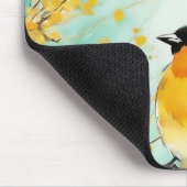 Zwei Vögel, die auf der Baumzweigung sitzen Mousepad (Ecke)
