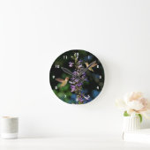 Zwei Vögel, die mit Blume-Uhr fliegen Runde Wanduhr (Zuhause)