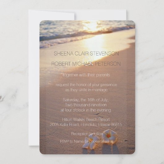 Zwei von uns / Plumeria Beach Sunset Wedding Invit Einladung (Vorderseite)