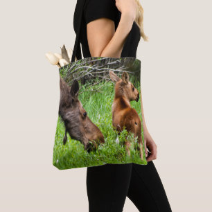 Zwei wachsame Elch-Mutter und Baby Tasche