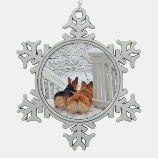 Zwei WaliserCorgis in der Schnee-Verzierung Schneeflocken Zinn-Ornament (Vorderseite)