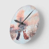 Zwei walisische Corgis First Snow Runde Wanduhr (Winkel)