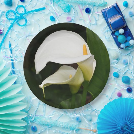 Zwei weiße Calla Lilies Floral Pappteller (Party)